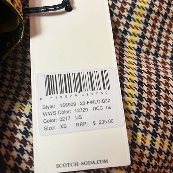 SCOTCH AND SODA
Maison Scotch Longer-Length Checked Double-Breasted Blazer - Picture 9 of 9